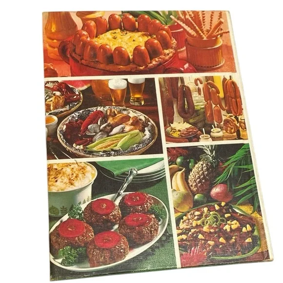 Better Homes & Gardens Meat Cookbook 1970 - Picture 2 of 14
